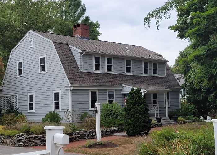 asphalt shingle roof - new shingles installed