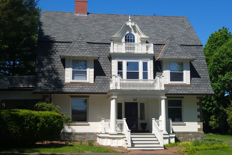 signs you need a new roof