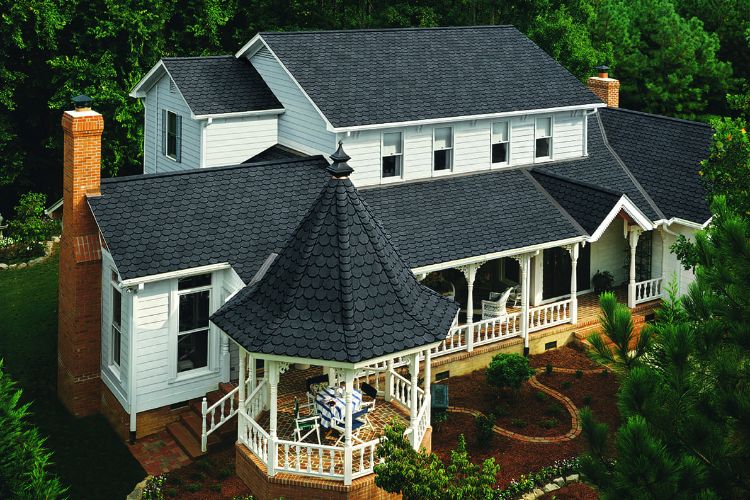 Carriage House Roofing Shingles in Rhode Island by CertainTeed